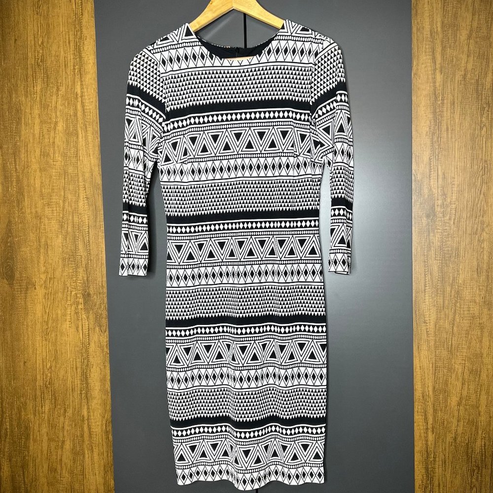 Black & White Colorblock Sheath Dress with Long Sleeves